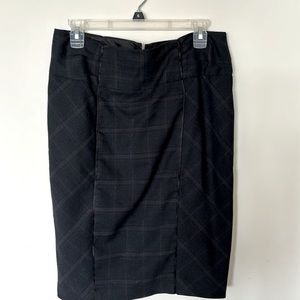 Rickis size 8 black with faint red stripes straight skirt